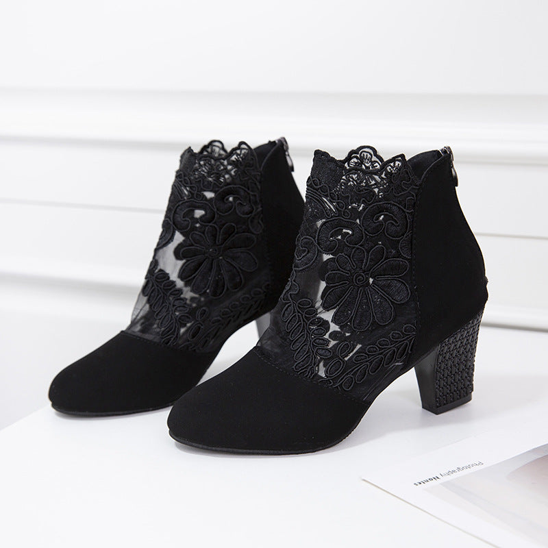 Marise | Trendy laarzen met kantdetails