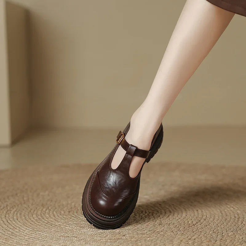 Emilia | Mary Janes met gouden gesp