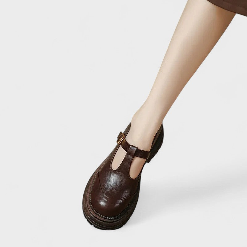 Emilia | Mary Janes met gouden gesp