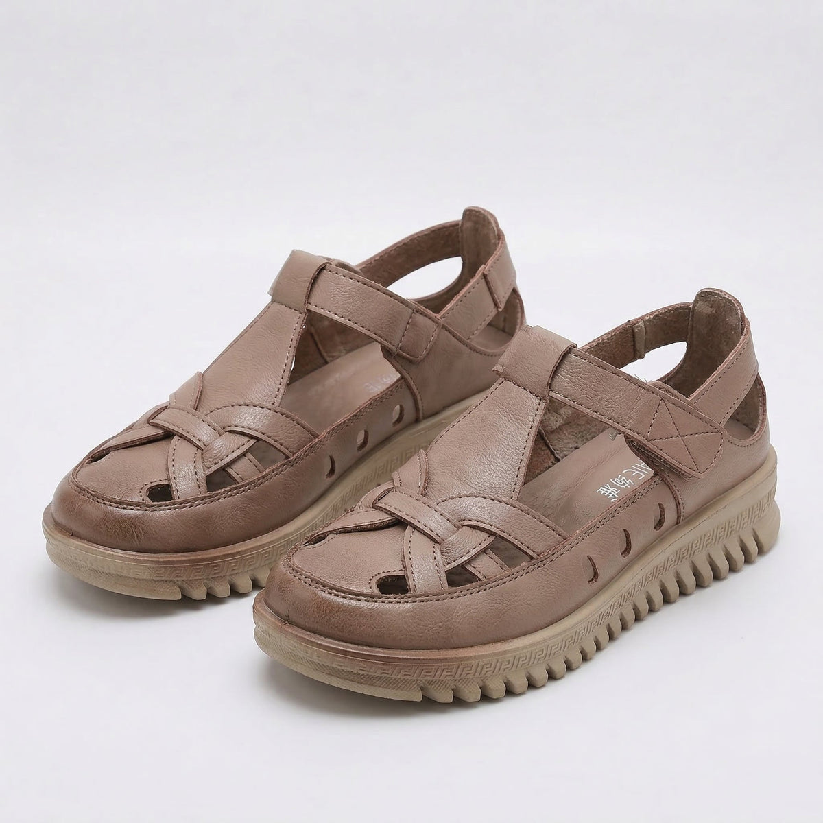 Tara – Orthopaedic Sandals with a Stable Sole