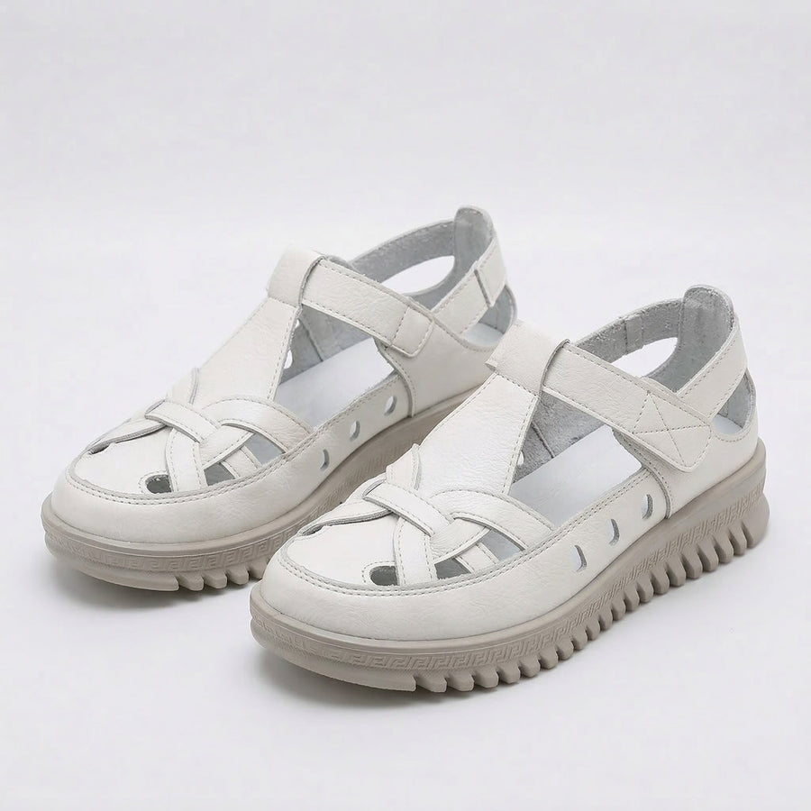 Tara – Orthopaedic Sandals with a Stable Sole